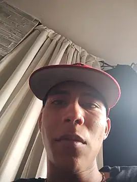 Snapshot of Davig4 chatting on September 29, 10:16 pm Davig4 online show from September 29, 10:16 pm