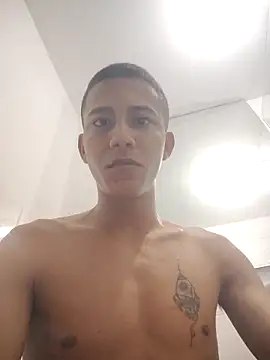 Snapshot of Davig4 chatting on October 4, 11:04 am Davig4 online show from October 4, 11:04 am