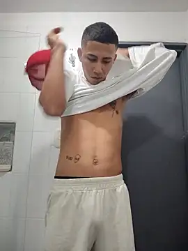 Snapshot of Davig4 chatting on October 3, 3:55 am Davig4 online show from October 3, 3:55 am