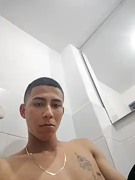 Snapshot of Davig4 chatting on October 25, 12:12 am Davig4 online show from October 25, 12:12 am