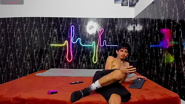 nextboywell1 online show from December 20, 1:40 pm