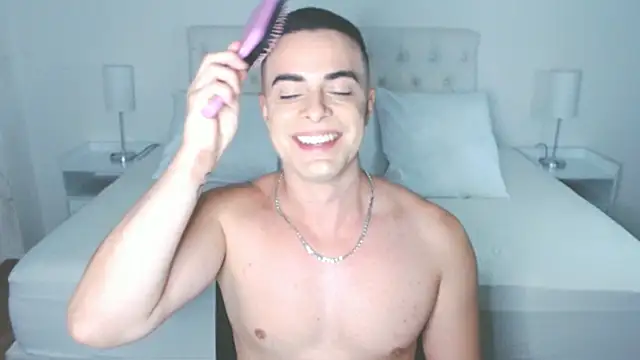 Snapshot of mr_hunterx chatting on October 16, 3:47 am mr hunterx online show from October 16, 3:47 am