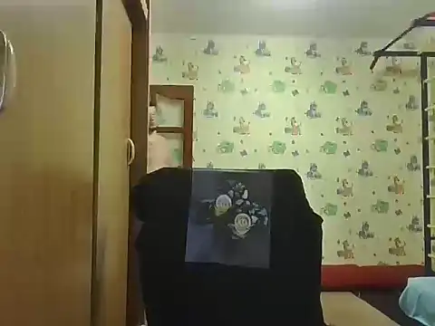 chiraq1945 online show from September 18, 7:38 pm