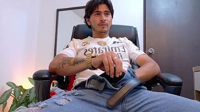 Elian savoy online show from April 15, 10:53 pm