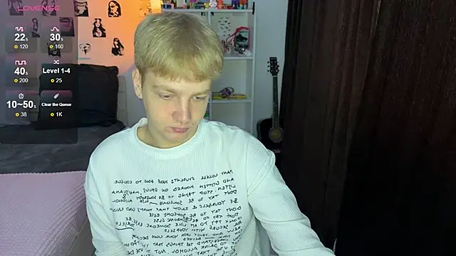 Snapshot of olivertasty chatting on October 13, 1:06 pm olivertasty online show from October 13, 1:06 pm
