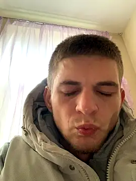 macho1347 online show from September 26, 12:47 pm