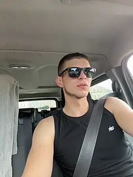 macho1347 online show from July 18, 3:39 pm