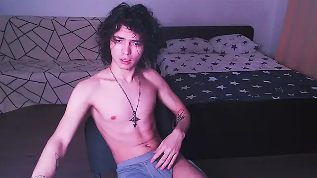 Snapshot of _Dickkie_ chatting on October 11, 10:25 pm Dickkie online show from October 11, 10:25 pm