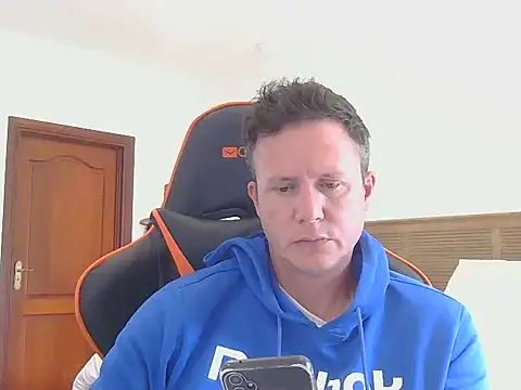 TroyDieselXXX online show from November 11, 9:25 am