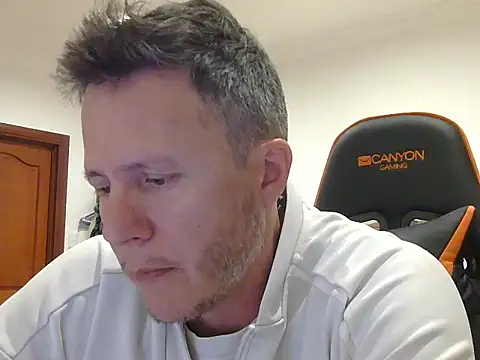 TroyDieselXXX online show from April 1, 5:43 pm