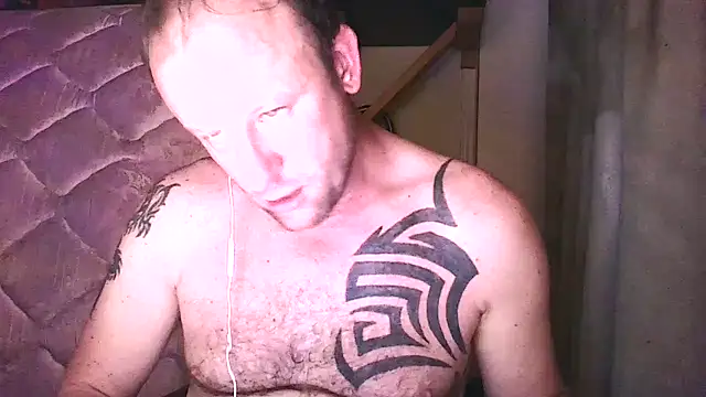 Snapshot of Yournaughty chatting on September 25, 4:33 am Yournaughty online show from September 25, 4:33 am