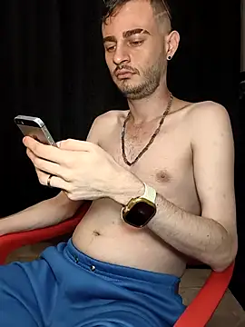 bigcockwhite777 online show from December 14, 7:26 am