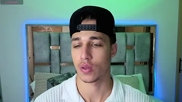 Snapshot of orionblaze69_ chatting on October 19, 8:17 am orionblaze69 online show from October 19, 8:17 am