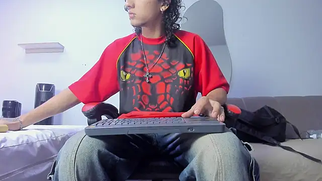 JackesTaylor online show from April 30, 5:14 am