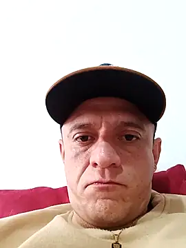 Snapshot of leon8013A chatting on September 11, 12:37 pm leon8013A online show from September 11, 12:37 pm