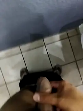 Leofj007 online show from December 17, 11:00 pm