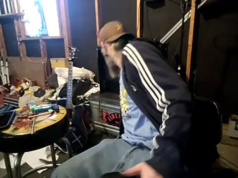 thejuicybacon online show from March 26, 1:48 pm