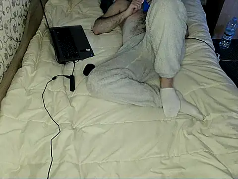 bul boy online show from April 3, 6:59 pm