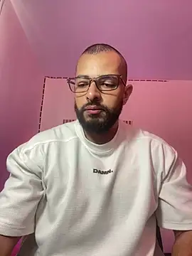 magnumchris online show from June 23, 1:04 pm
