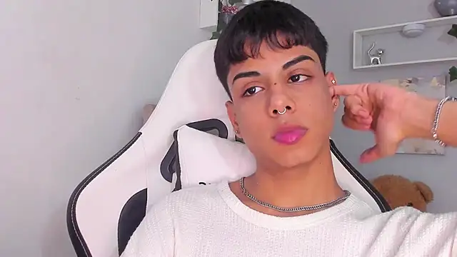 Thomas wil online show from November 14, 6:48 am