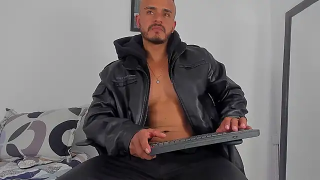 magnusclark online show from February 4, 6:47 pm