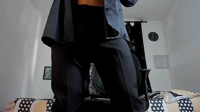 magnusclark online show from October 6, 8:13 pm