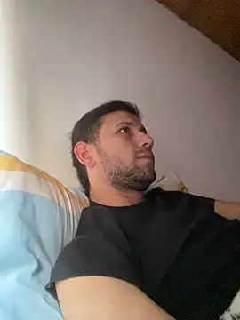 Michaell Spinelly online show from October 30, 8:43 pm