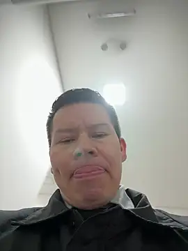 Manu0586 online show from January 14, 8:08 am