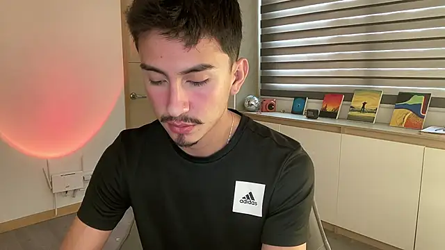 sweettaaron01 online show from November 10, 5:29 pm