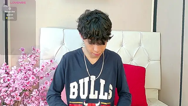 Snapshot of Axel__Evans chatting on October 20, 12:20 pm Axel Evans online show from October 20, 12:20 pm