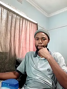 Snapshot of GhostYangempela chatting on October 5, 1:15 pm GhostYangempela online show from October 5, 1:15 pm