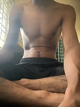 Snapshot of hyderabadii_boi chatting on October 15, 11:29 am hyderabadii boi online show from October 15, 11:29 am