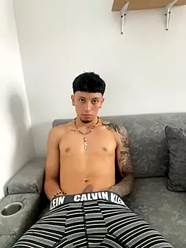 Stiven x0 online show from November 23, 3:45 pm