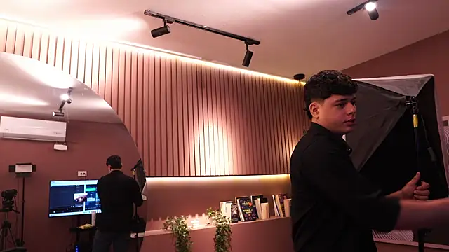 Ethan occonor online show from April 22, 12:43 pm