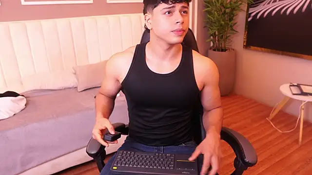 Ethan occonor online show from May 29, 12:59 pm