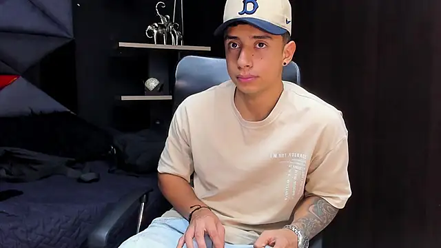 jaze bradley online show from December 4, 11:39 am