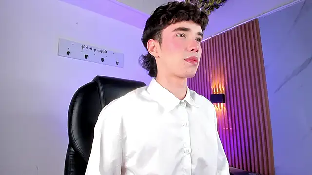 austin rouse online show from April 9, 8:04 pm