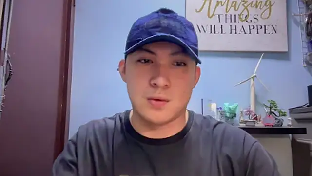 lovely jay online show from November 24, 7:15 pm