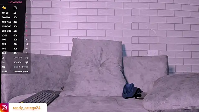 Snapshot of randyortega1 chatting on September 9, 10:41 pm randyortega1 online show from September 9, 10:41 pm
