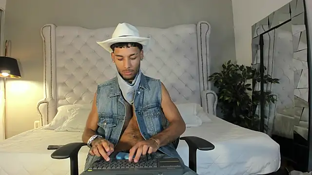 Thiagoferreti online show from January 13, 3:33 am