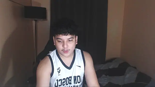 Snapshot of Prince_Killian chatting on October 15, 10:34 am Prince Killian online show from October 15, 10:34 am