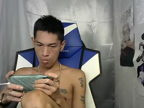 Snapshot of riks_tyler chatting on September 17, 3:24 pm riks tyler online show from September 17, 3:24 pm