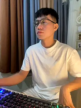 xshyboyx online show from October 29, 3:37 pm