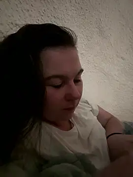 amiralily9 online show from January 16, 2:42 pm