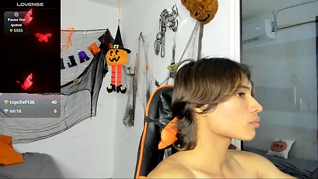 Snapshot of kenshi_roa chatting on October 19, 6:28 am kenshi roa online show from October 19, 6:28 am