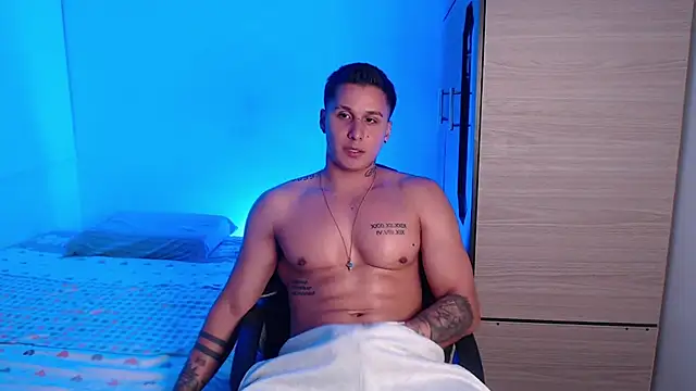 valentinosex1 online show from June 1, 9:59 pm