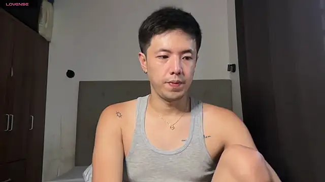 Addictiveboi online show from May 27, 3:36 am