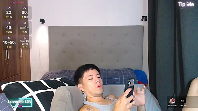 Addictiveboi online show from December 5, 2:18 am