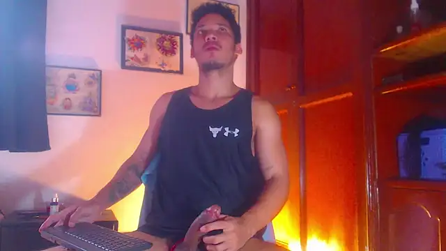 RuiMaddoox online show from October 9, 12:21 pm