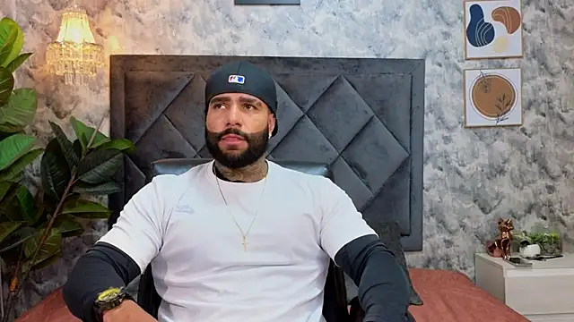 Apolo rousse1 online show from November 10, 8:03 pm